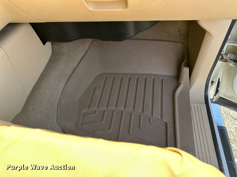 image for item DV0902 2012 Chevrolet Silverado 2500HD Crew Cab pickup truck