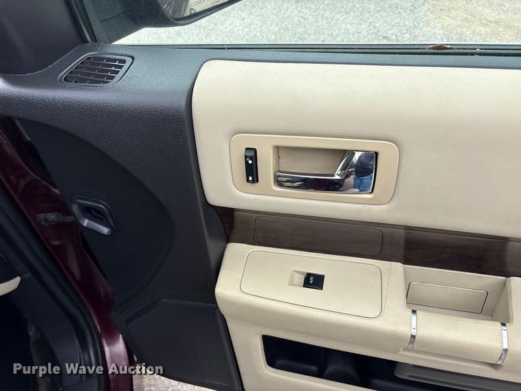 image for item DV8502 2017 Ford Flex SUV