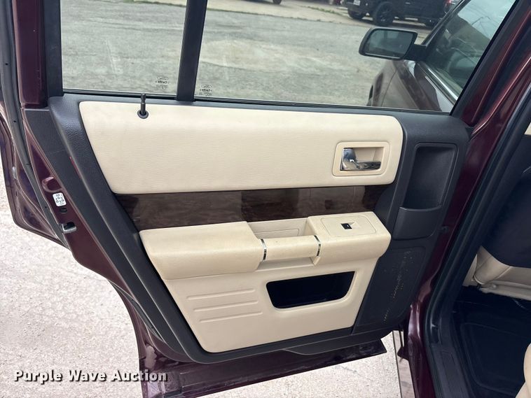 image for item DV8502 2017 Ford Flex SUV