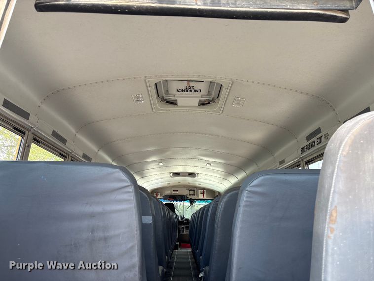 image for item DW3440 2005 Thomas school bus