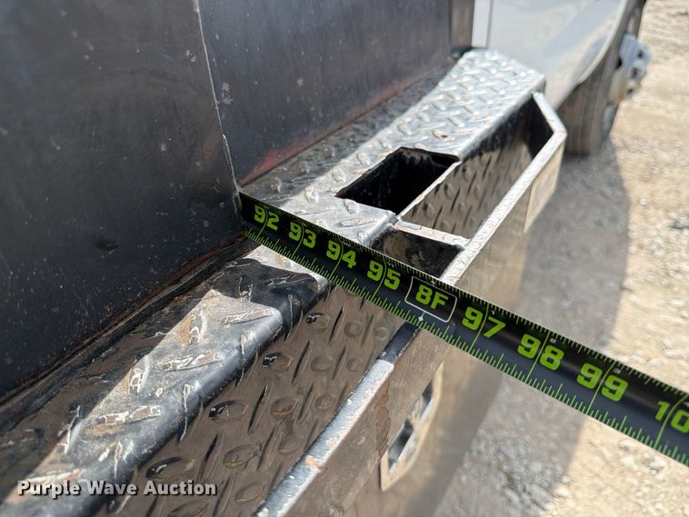image for item DX5884 2018 GMC Sierra 3500HD flatbed pickup truck