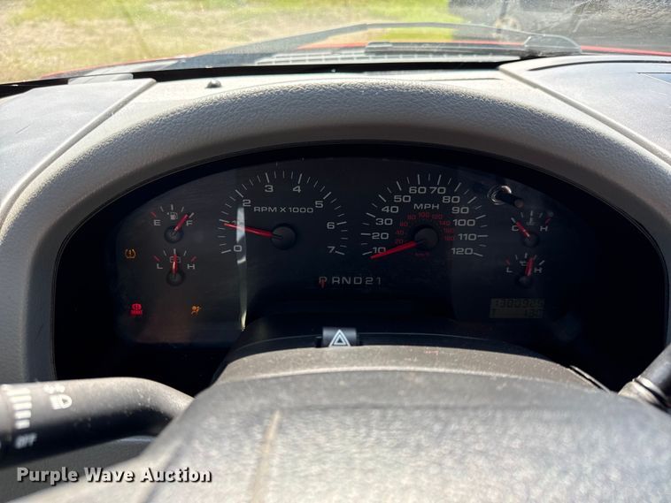 image for item DZ4427 2007 Ford F150 Ext. Cab pickup truck