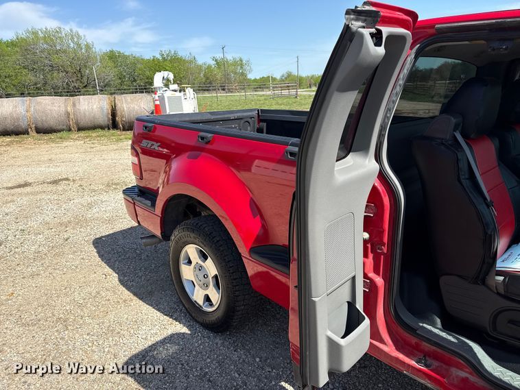 image for item DZ4427 2007 Ford F150 Ext. Cab pickup truck