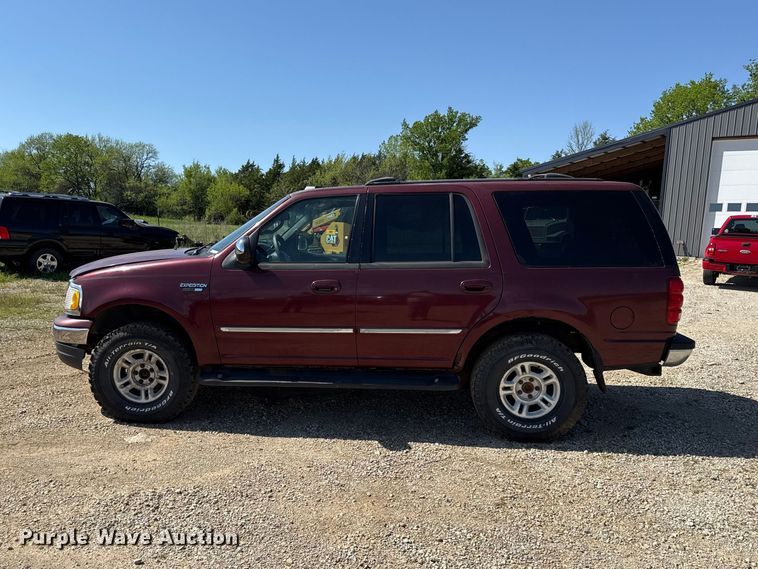 image for item DZ4428 2000 Ford Expedition SUV