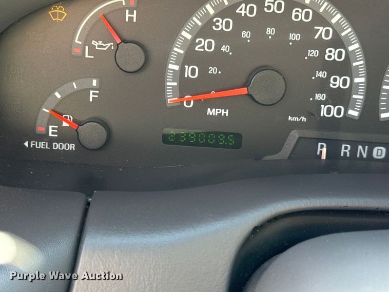 image for item DZ4428 2000 Ford Expedition SUV