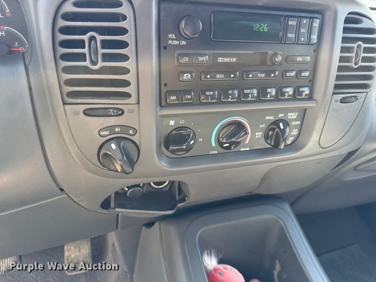 image for item DZ4428 2000 Ford Expedition SUV