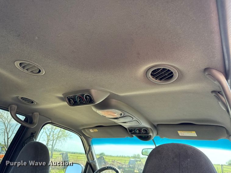 image for item DZ4428 2000 Ford Expedition SUV