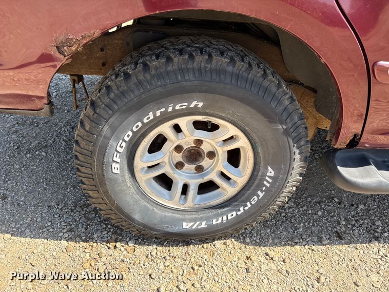 image for item DZ4428 2000 Ford Expedition SUV