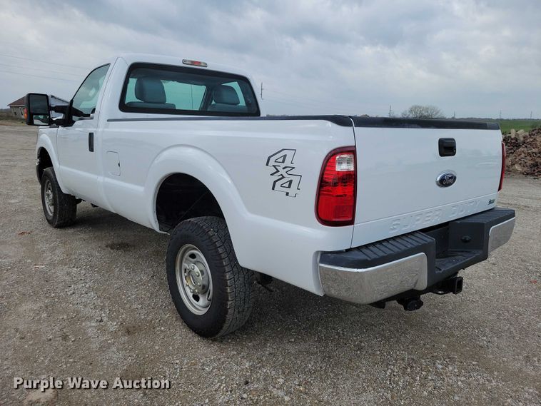 image for item DZ7018 2015 Ford F250 Super Duty pickup truck