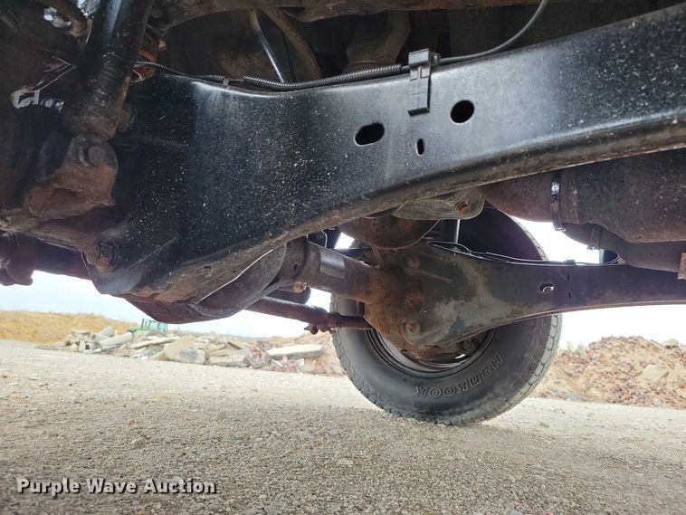 image for item DZ7018 2015 Ford F250 Super Duty pickup truck
