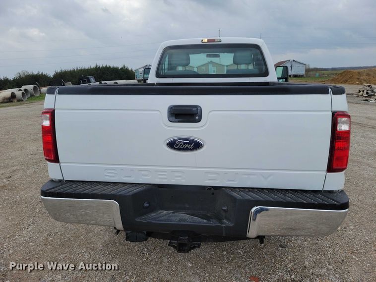 image for item DZ7019 2016 Ford F250 Super Duty pickup truck