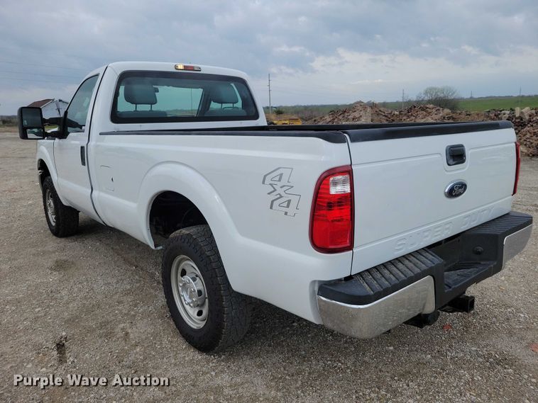 image for item DZ7019 2016 Ford F250 Super Duty pickup truck