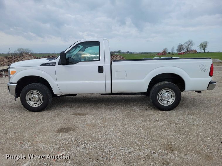 image for item DZ7019 2016 Ford F250 Super Duty pickup truck
