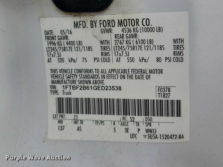 image for item DZ7019 2016 Ford F250 Super Duty pickup truck