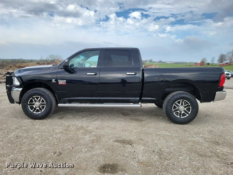 image for item DZ7020 2011 Dodge Ram 2500 Crew Cab pickup truck