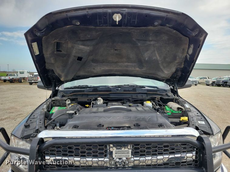image for item DZ7020 2011 Dodge Ram 2500 Crew Cab pickup truck