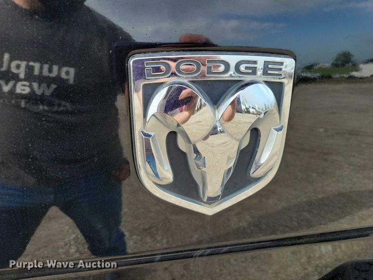 image for item DZ7020 2011 Dodge Ram 2500 Crew Cab pickup truck