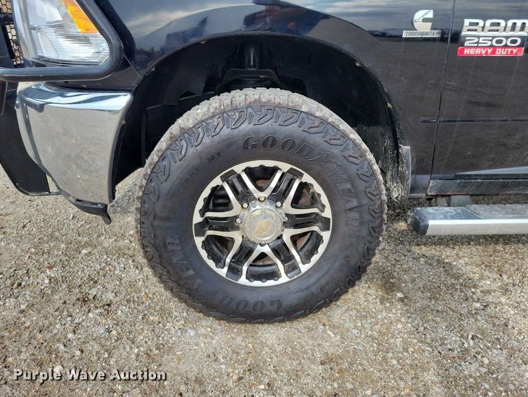image for item DZ7020 2011 Dodge Ram 2500 Crew Cab pickup truck