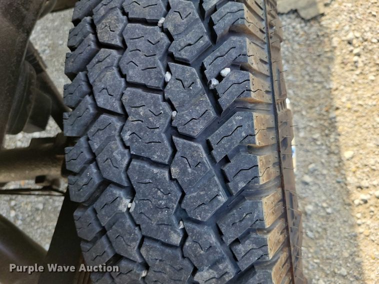 image for item DZ7021 2002 Chevrolet Silverado 2500HD pickup truck