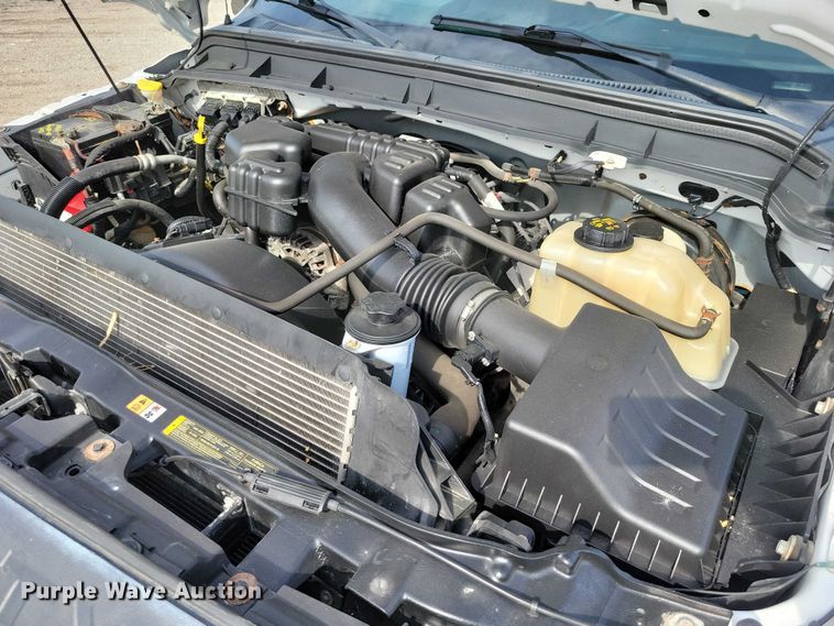 image for item DZ7022 2015 Ford F250 Super Duty pickup truck