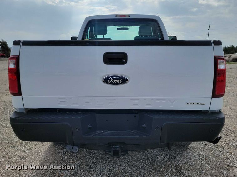 image for item DZ7023 2011 Ford F250 Super Duty pickup truck