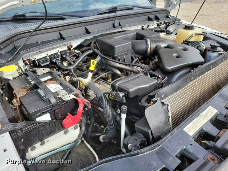 image for item DZ7023 2011 Ford F250 Super Duty pickup truck