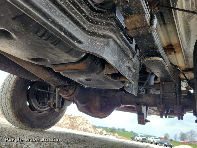 image for item DZ7023 2011 Ford F250 Super Duty pickup truck