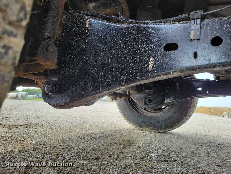 image for item DZ7023 2011 Ford F250 Super Duty pickup truck