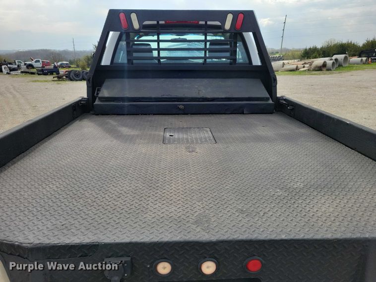 image for item DZ7024 2006 Dodge Ram 2500 flatbed pickup truck