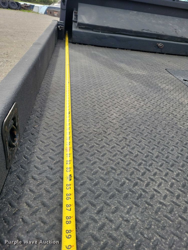 image for item DZ7024 2006 Dodge Ram 2500 flatbed pickup truck