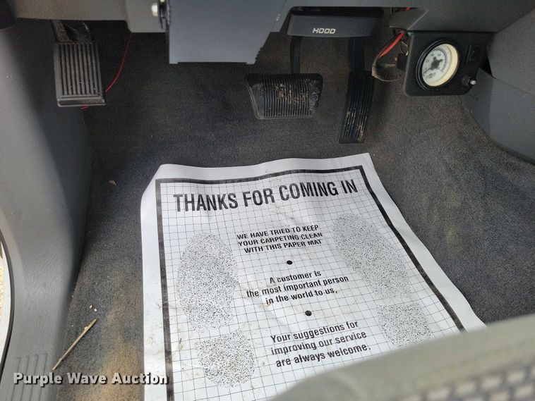 image for item DZ7024 2006 Dodge Ram 2500 flatbed pickup truck