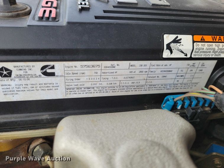 image for item DZ7024 2006 Dodge Ram 2500 flatbed pickup truck