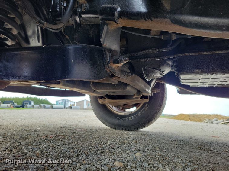 image for item DZ7024 2006 Dodge Ram 2500 flatbed pickup truck