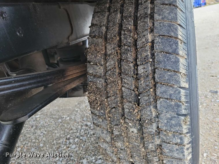 image for item DZ7024 2006 Dodge Ram 2500 flatbed pickup truck