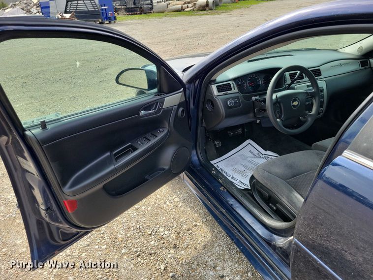 image for item DZ7025 2010 Chevrolet Impala Police Cruiser 