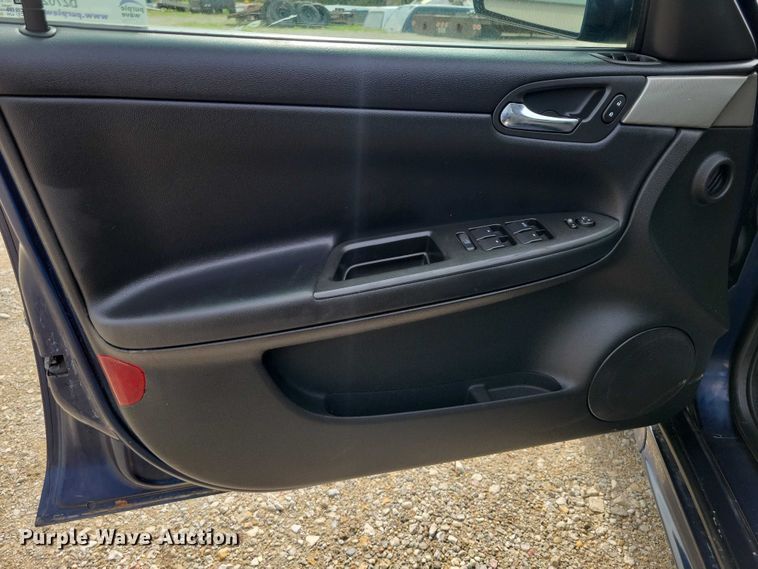 image for item DZ7025 2010 Chevrolet Impala Police Cruiser 