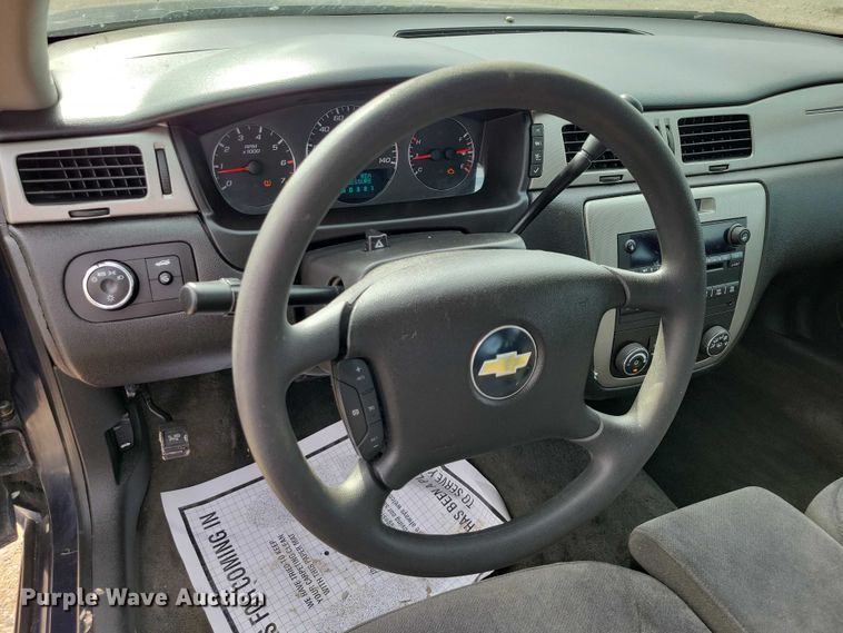 image for item DZ7025 2010 Chevrolet Impala Police Cruiser 