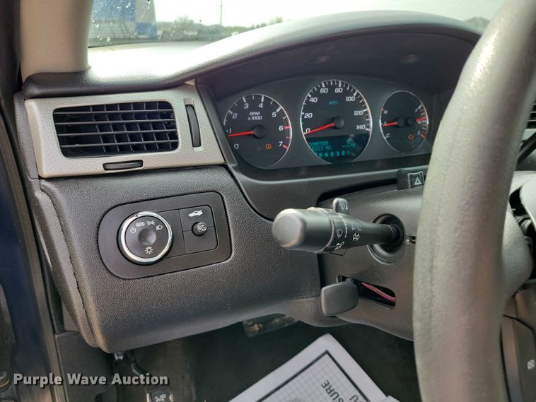 image for item DZ7025 2010 Chevrolet Impala Police Cruiser 