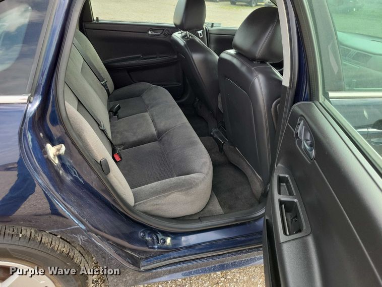 image for item DZ7025 2010 Chevrolet Impala Police Cruiser 