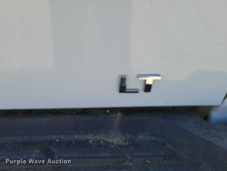 image for item DZ7026 2011 Chevrolet Silverado 2500HD Ext. Cab pickup truck