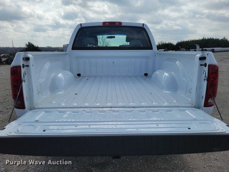 image for item DZ7027 2006 Dodge Ram 2500 Ext. Cab pickup truck