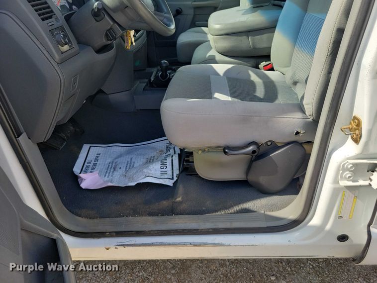 image for item DZ7027 2006 Dodge Ram 2500 Ext. Cab pickup truck