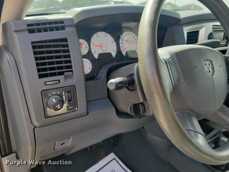 image for item DZ7027 2006 Dodge Ram 2500 Ext. Cab pickup truck