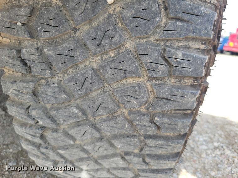 image for item DZ7027 2006 Dodge Ram 2500 Ext. Cab pickup truck