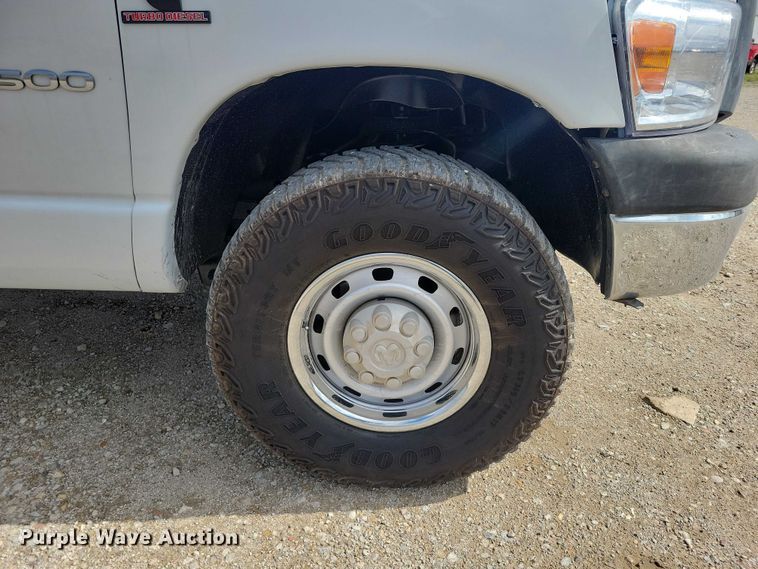 image for item DZ7027 2006 Dodge Ram 2500 Ext. Cab pickup truck