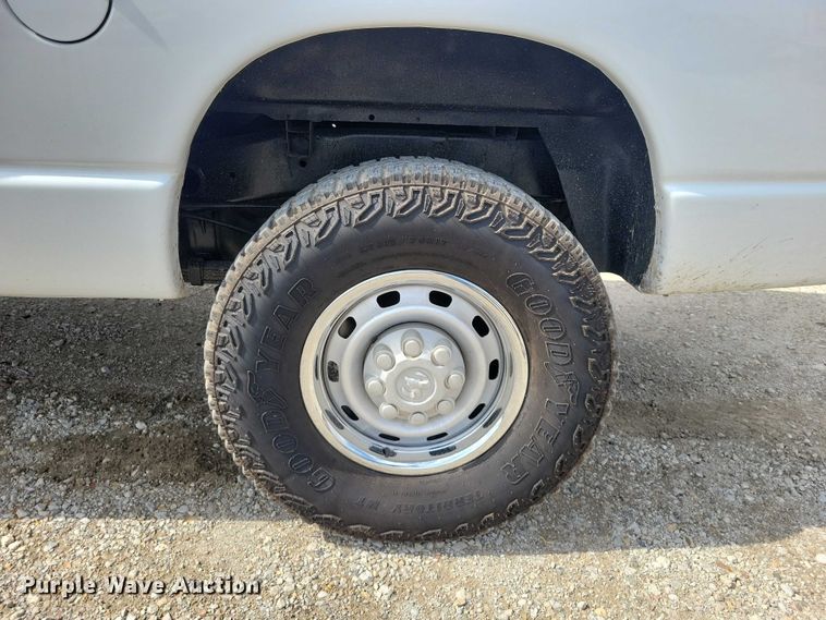 image for item DZ7027 2006 Dodge Ram 2500 Ext. Cab pickup truck