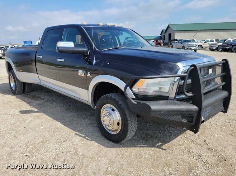 image for item DZ7028 2010 Dodge Ram 3500 Crew Cab pickup truck