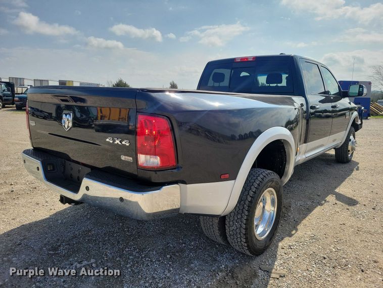 image for item DZ7028 2010 Dodge Ram 3500 Crew Cab pickup truck