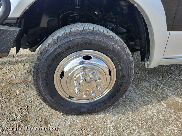 image for item DZ7028 2010 Dodge Ram 3500 Crew Cab pickup truck