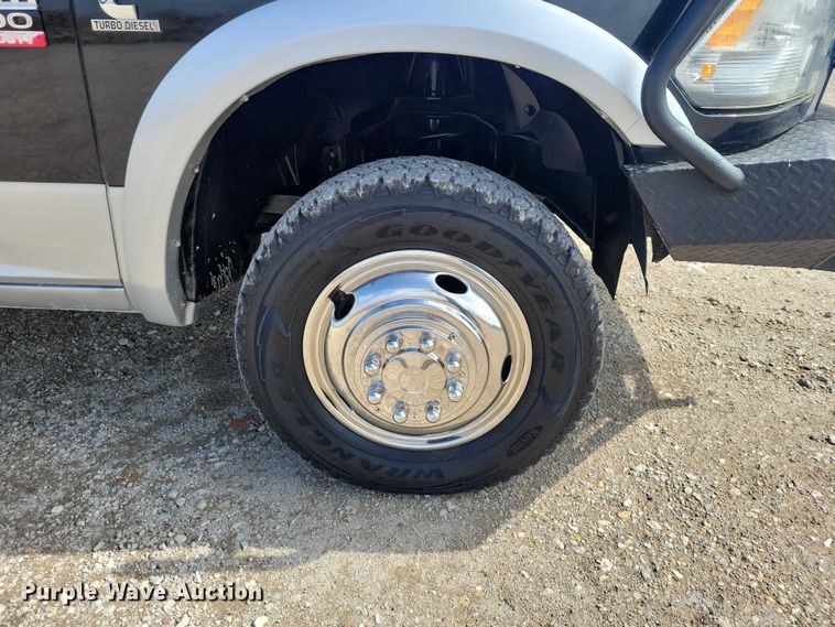 image for item DZ7028 2010 Dodge Ram 3500 Crew Cab pickup truck